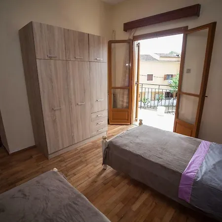 Yiannas' Apartmán