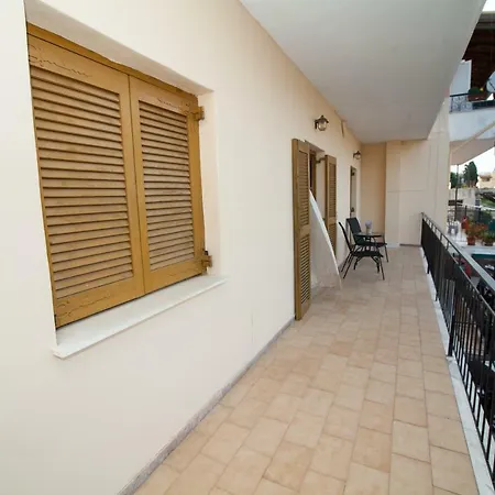 Yiannas' Apartmán *