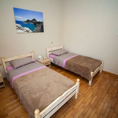 Yiannas' Apartmán Corfu (city)